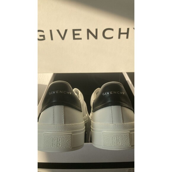 Givenchy City Court Low Top white black - US Size 9